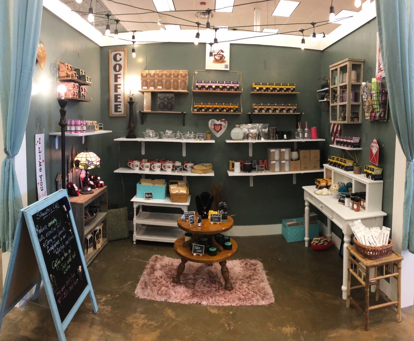 Silhouette’s Café retail café interior